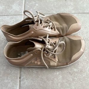 Vivo Barefoot Size 39